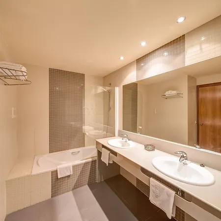 Hotel La Santa María 3*