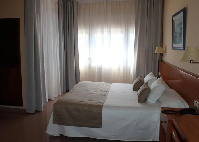 Hotell La Santa Maria 3*